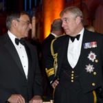 Per il principe Andrew nuovo imbarazzante segreto: ecco cosa teneva in camera da letto