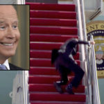 Joe Biden tra scivolate e gaffe: ecco i trucchi del suo staff