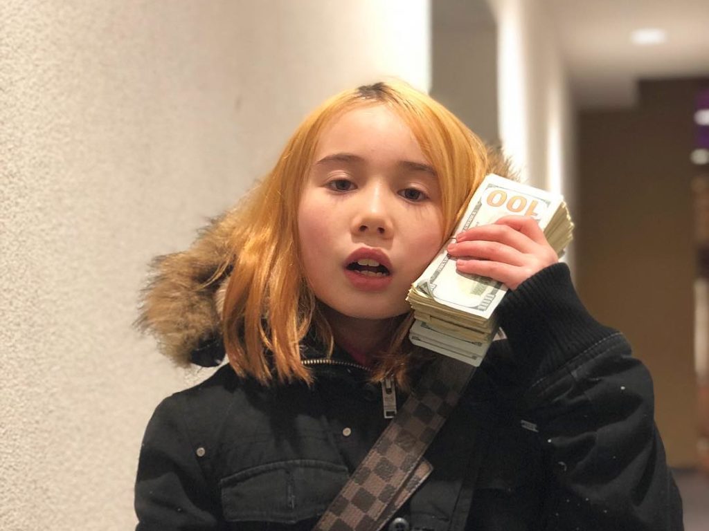 Muere el rapero e influencer Lil Tay