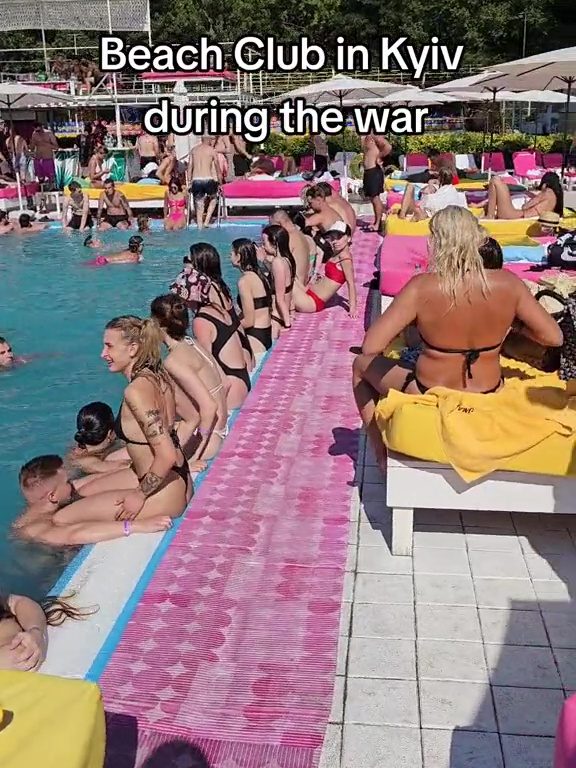 Controversia de la guerra en la playa de Kiev