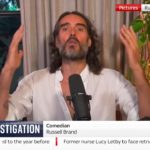 Russell Brand senza soldi chiede aiuto ai fan: "Bastano 60 dollari"