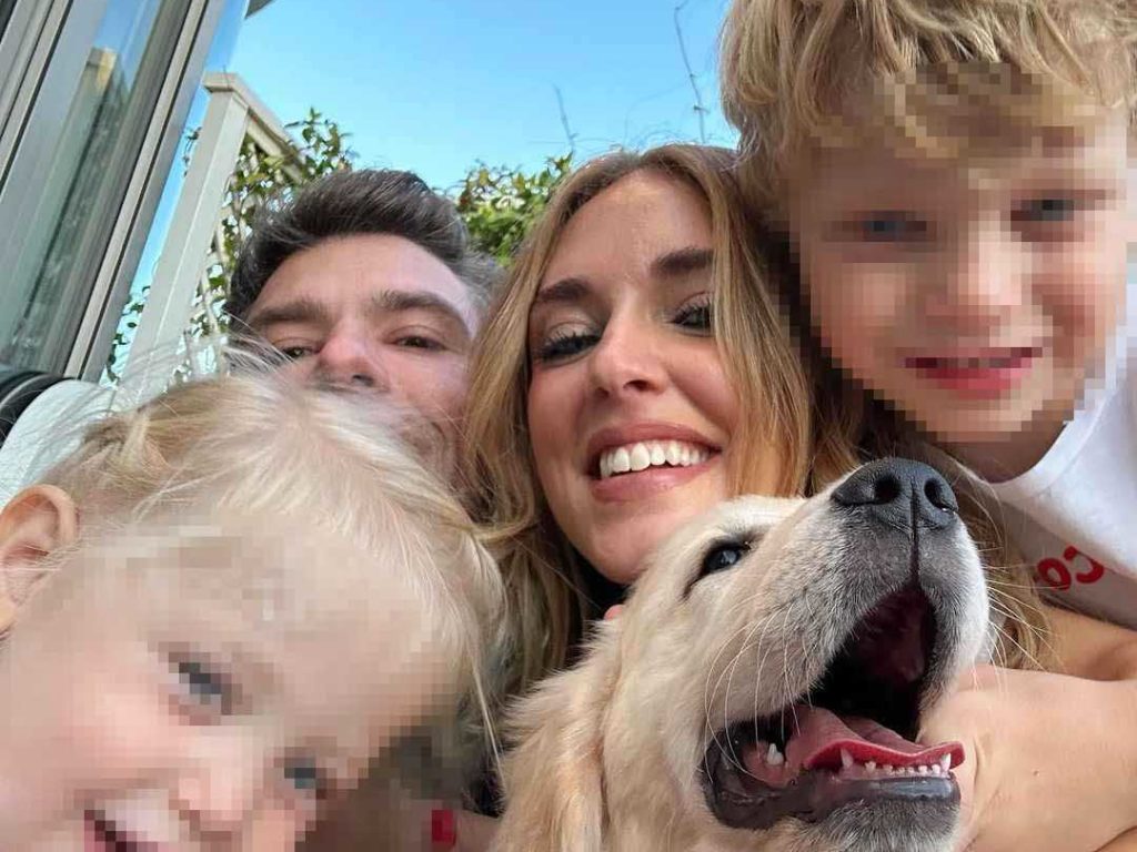 La santé de Fedez est préoccupante, Chiara Ferragni revient de Paris