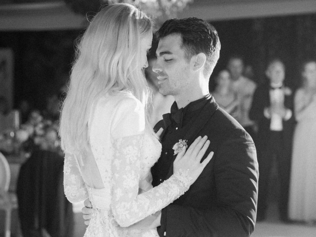 Joe Jonas divorzia da Sophie Turner, colpa di quello che ha visto al videocitofono