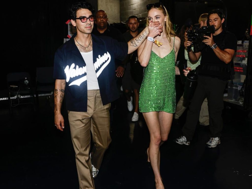 Joe Jonas divorce de Sophie Turner à cause de ce qu'il a vu au visiophone