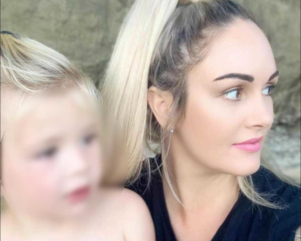 La fit influencer Raechelle Chase muore improvvisamente: lascia 5 figli