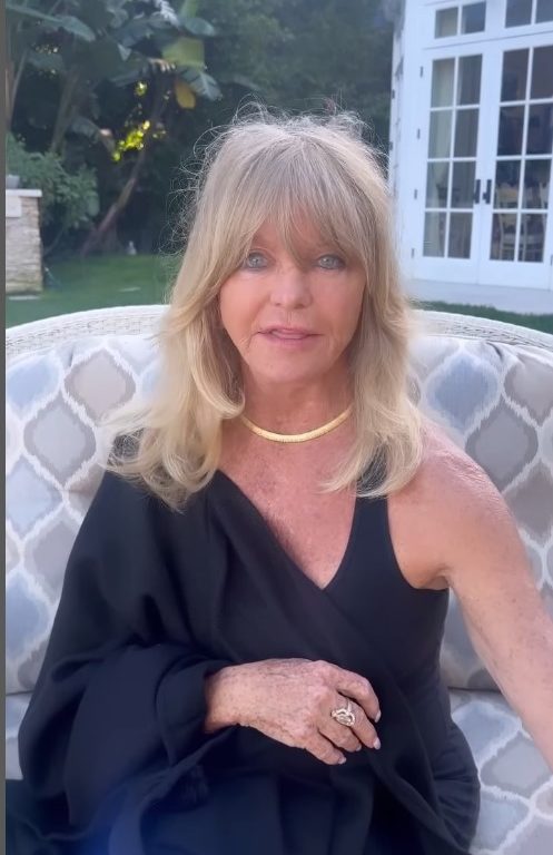 Goldie Hawn : "Un extraterrestre m'a touché, c'était comme le doigt de Dieu"