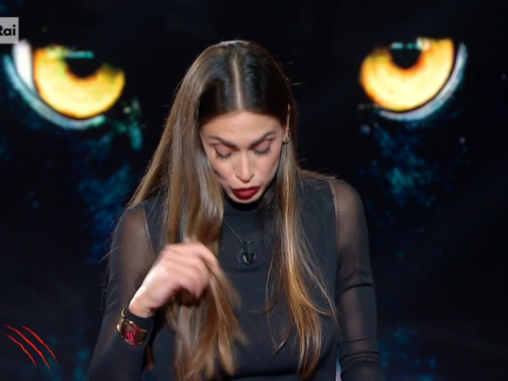 Melissa Satta à Belve, le détail gênant devant Fagnani