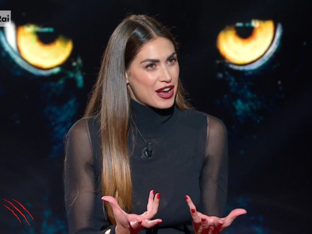 Melissa Satta zu Belve, das peinliche Detail vor Fagnani