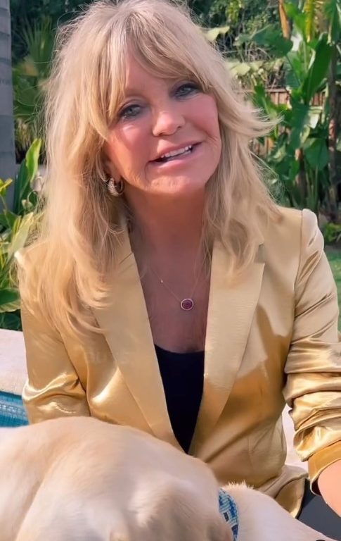 Goldie Hawn : "Un extraterrestre m'a touché, c'était comme le doigt de Dieu"