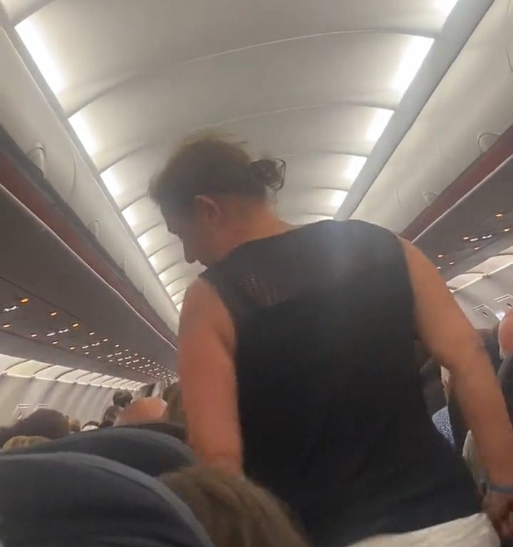 EasyJet wieder im Schlamm: Flug wegen „dreckigem“ Badezimmer gestrichen