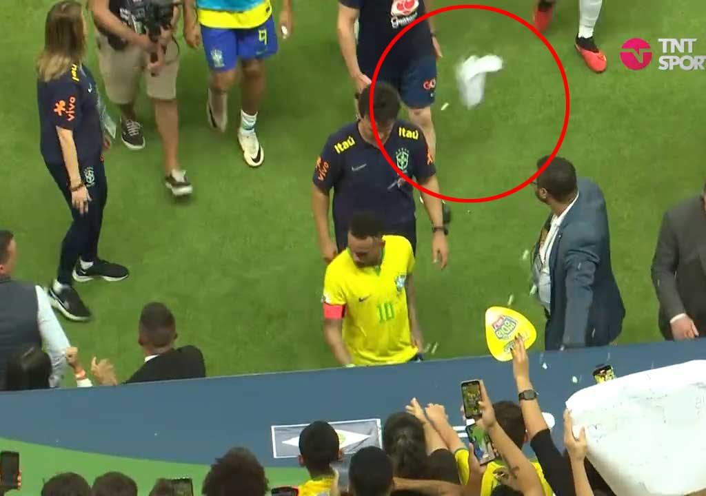 I popcorn fanno litigare Neymar con tutto il Brasile