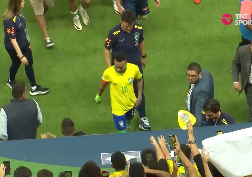 Las palomitas hacen que Neymar discuta con todo Brasil