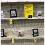 Troppi furti, nei negozi Usa la carta igienica la trovi solo in foto