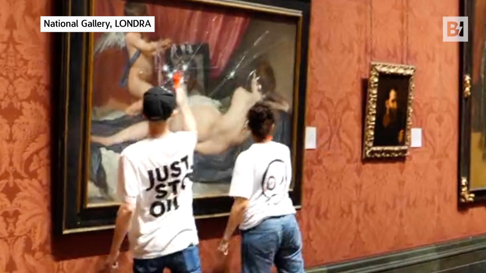 Pintura de la Galería Nacional golpeada hasta convertirla en un martillo