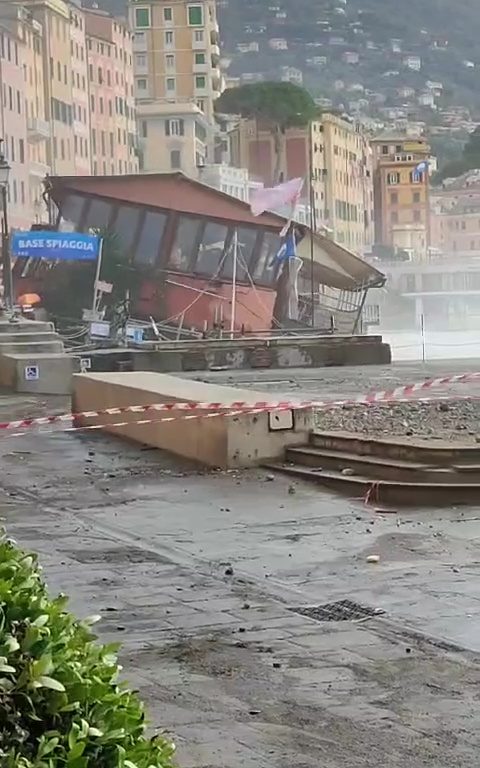 La marejada ciclónica en Camogli destruye el histórico restaurante de ficción Rai: vídeo viral