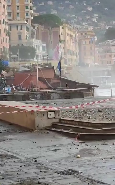 La marejada ciclónica en Camogli destruye el histórico restaurante de ficción Rai: vídeo viral