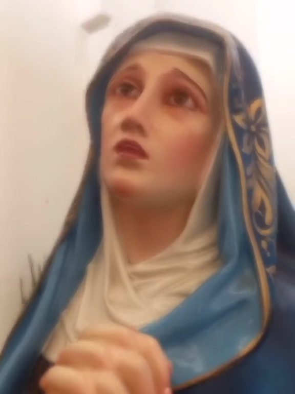 Spunta in Messico una nuova Madonna di Trevignano: piange a dirotto