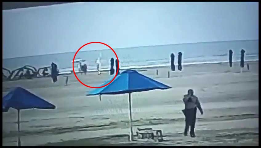 Elle marche sur le rivage et est tuée par la foudre : la vidéo choc