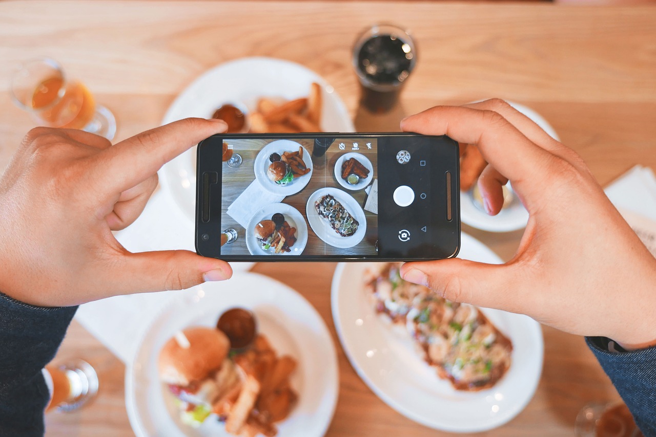 Envoyez une photo du plat sur les réseaux sociaux, une facture de restaurant de 50 mille euros arrive