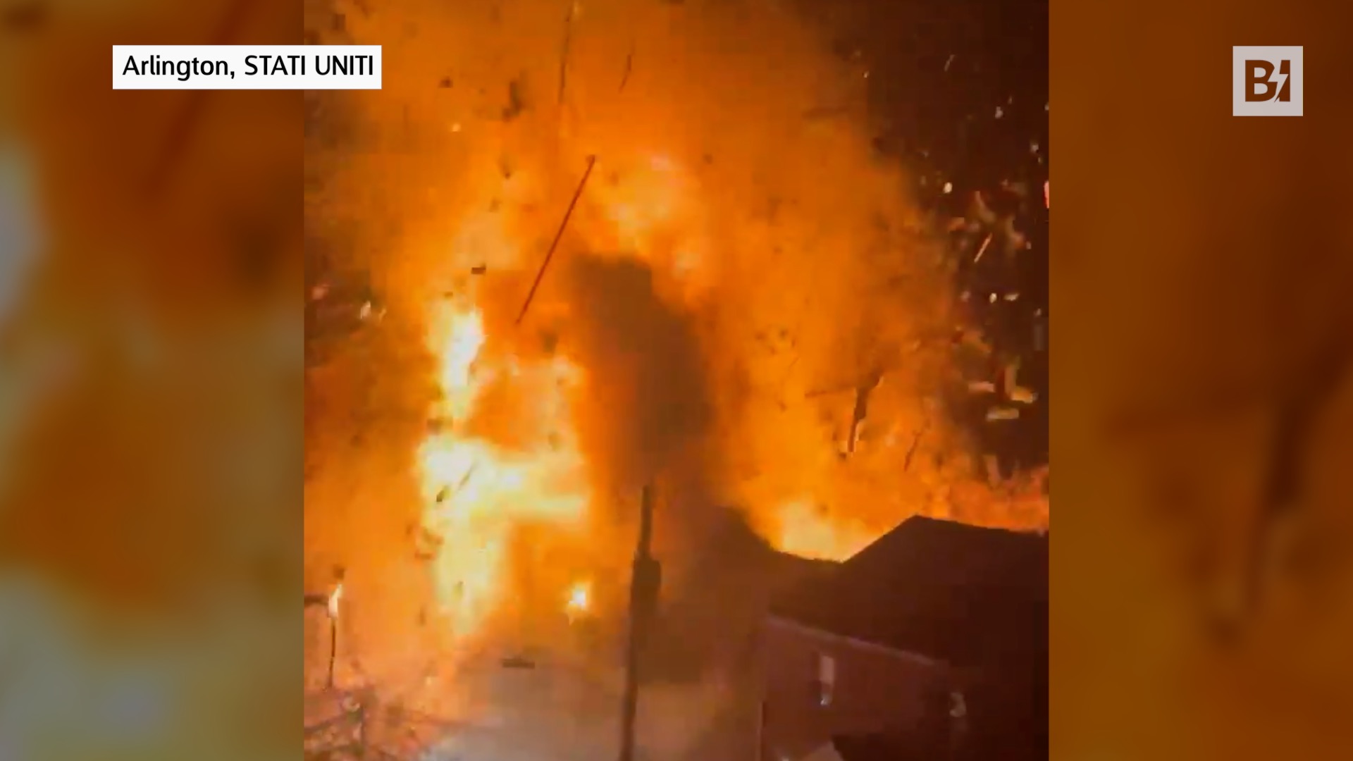 Usa, la misteriosa, e impressionante, esplosione di una…