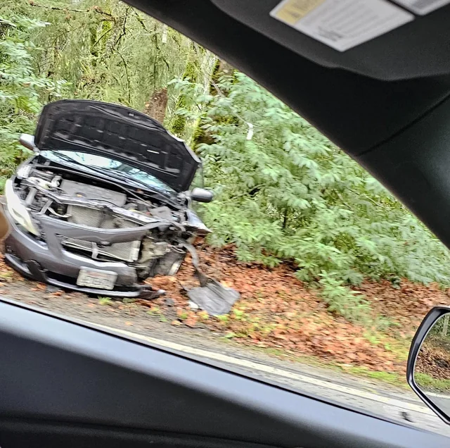 Erster Unfall für einen Tesla Cybertruck: Er zerstört einen Toyota