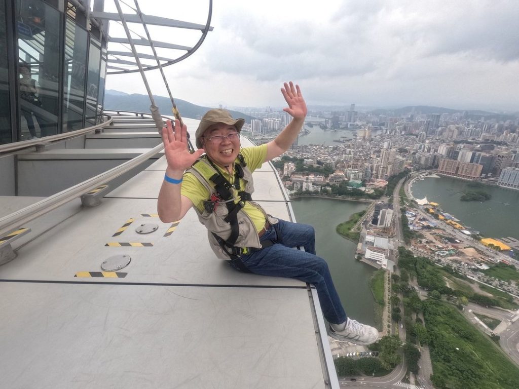 Turista si lancia dal bungee jumping più alto del mondo: muore d'infarto