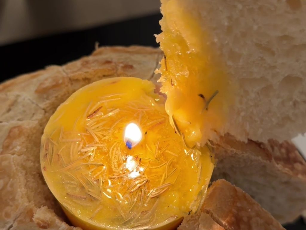 Centrotavola da mangiare, la moda della butter candle natalizia