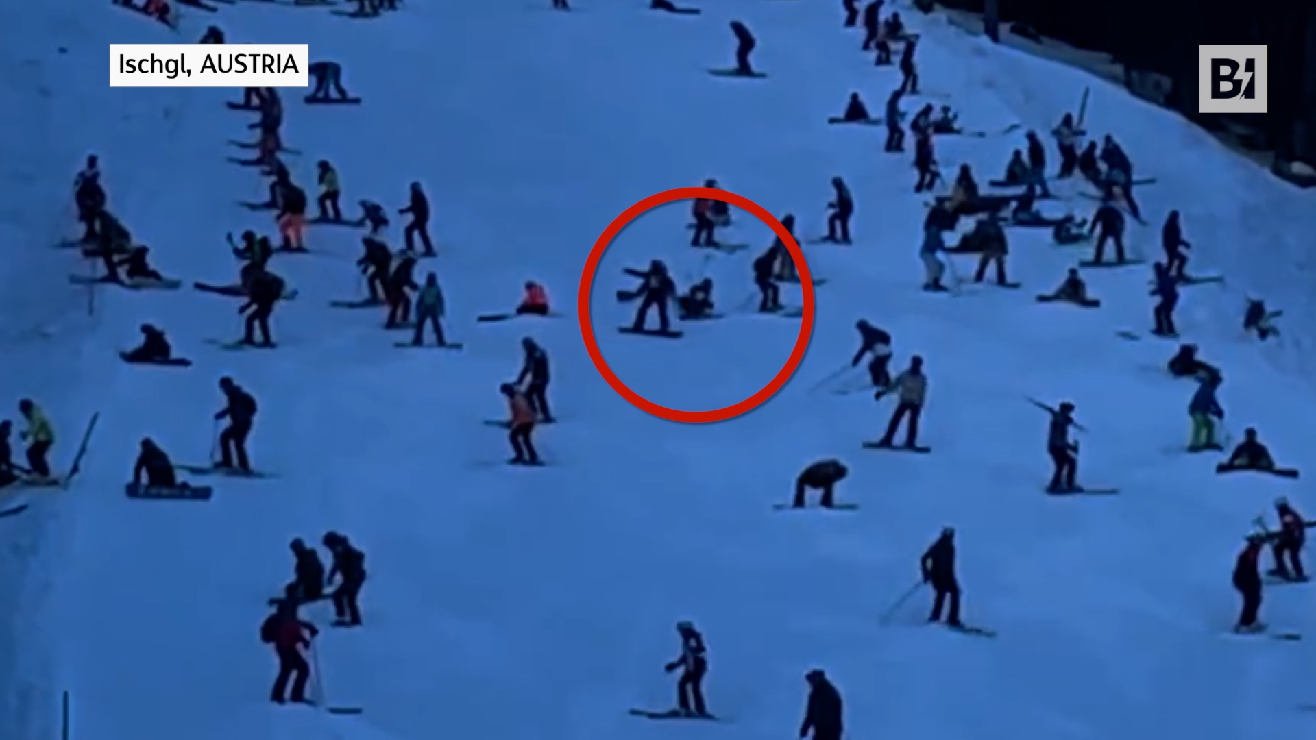 El descenso es imposible: los esquiadores están desbordados…