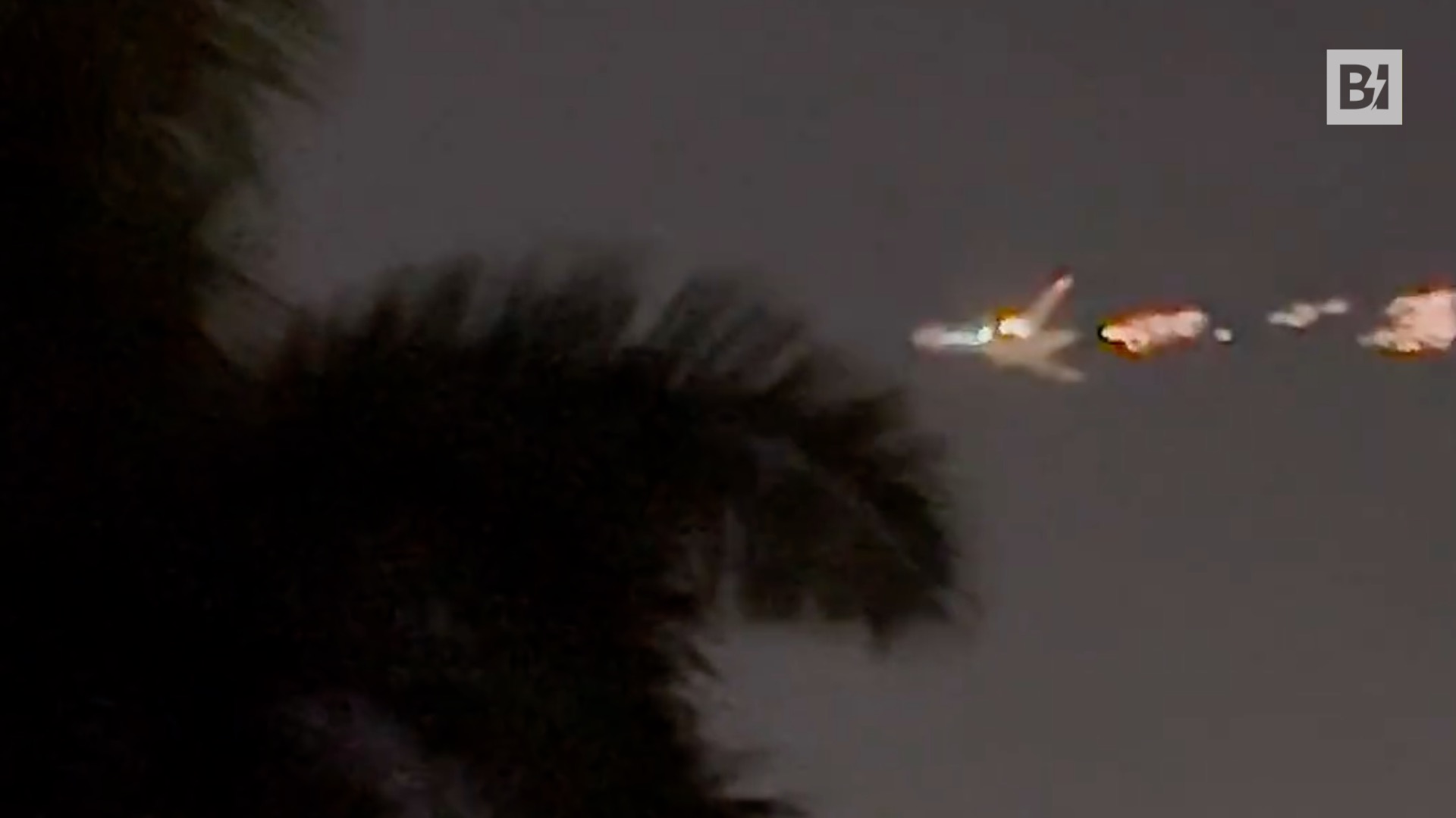 “Oh Dios mío”: Una mujer filma un avión…