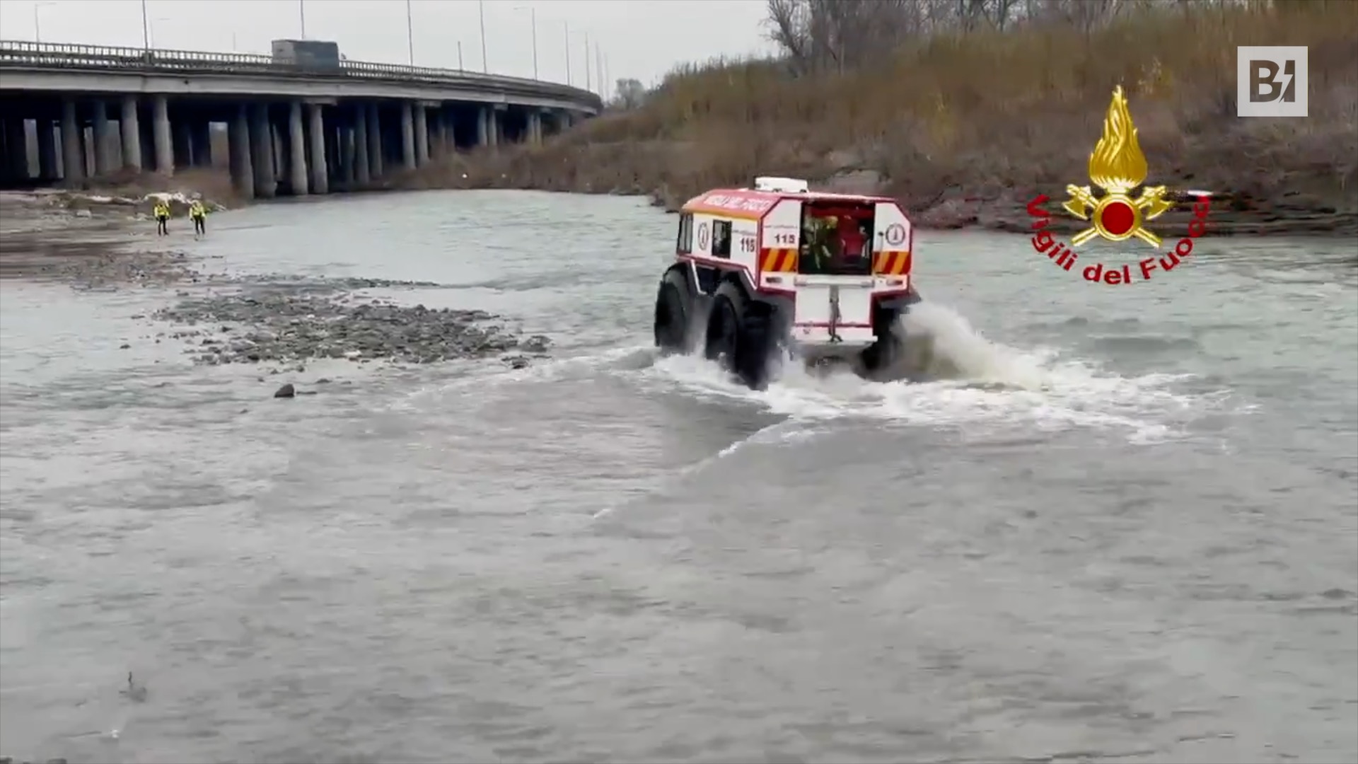 Emergenza alluvioni, i vigili del fuoco testano un…