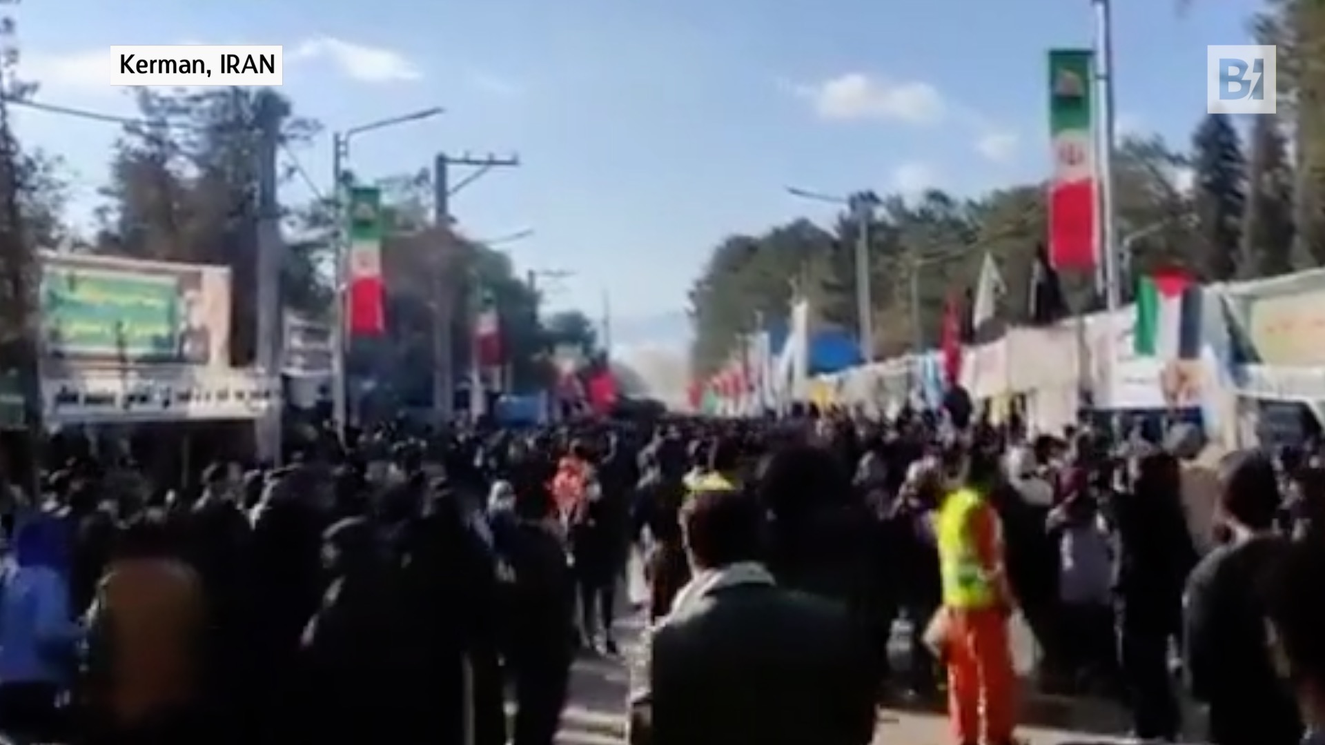 Strage in Iran: esplosioni provocano oltre 100 morti