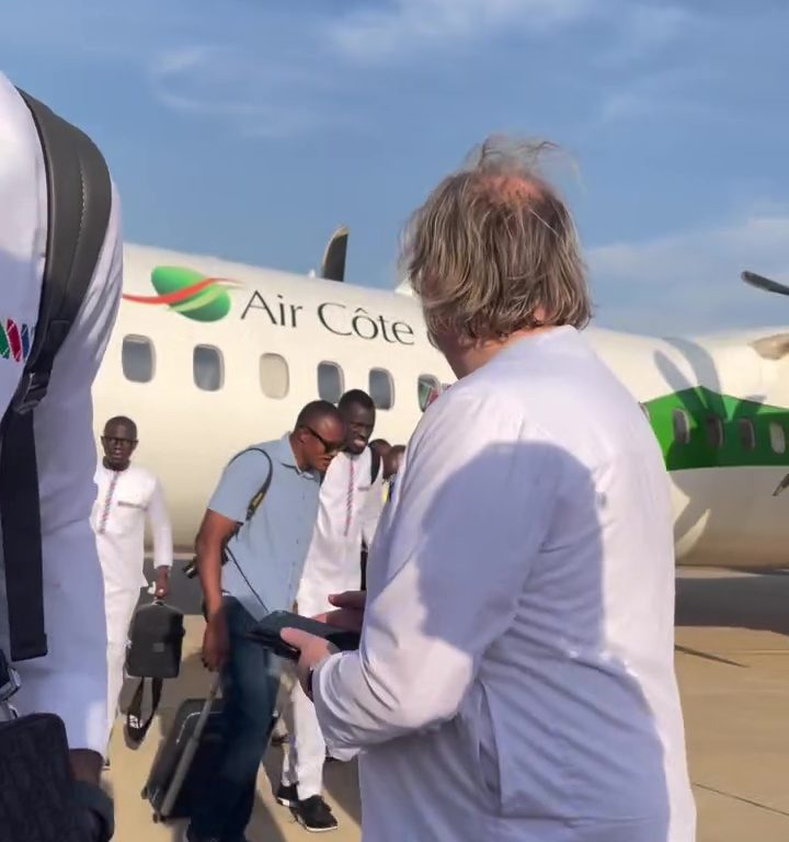 Aereo senza ossigeno, la nazionale di calcio del Gambia rischia di soffocare