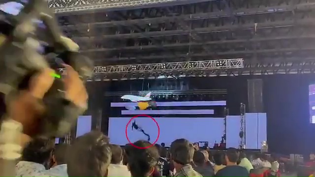 Manager muore in diretta alla festa coi dipendenti