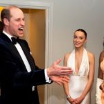 Gaffe del principe William ai Bafta: commento imbarazzante all'attrice