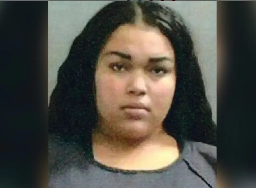 Mutter zerquetscht Neugeborenes nachts zu Tode, es ist das zweite Mal: verhaftet