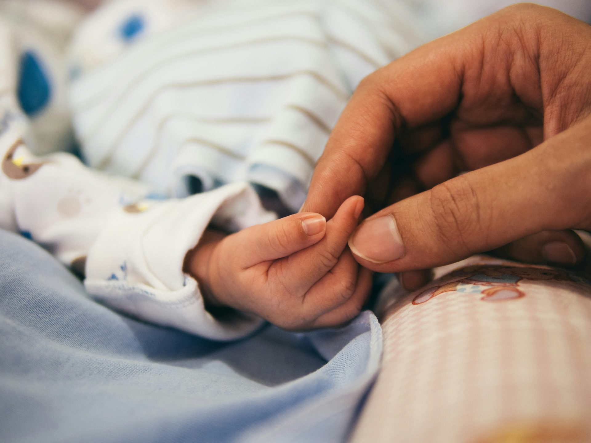 Bébé décapité lors de l'accouchement, un gynécologue accusé de meurtre