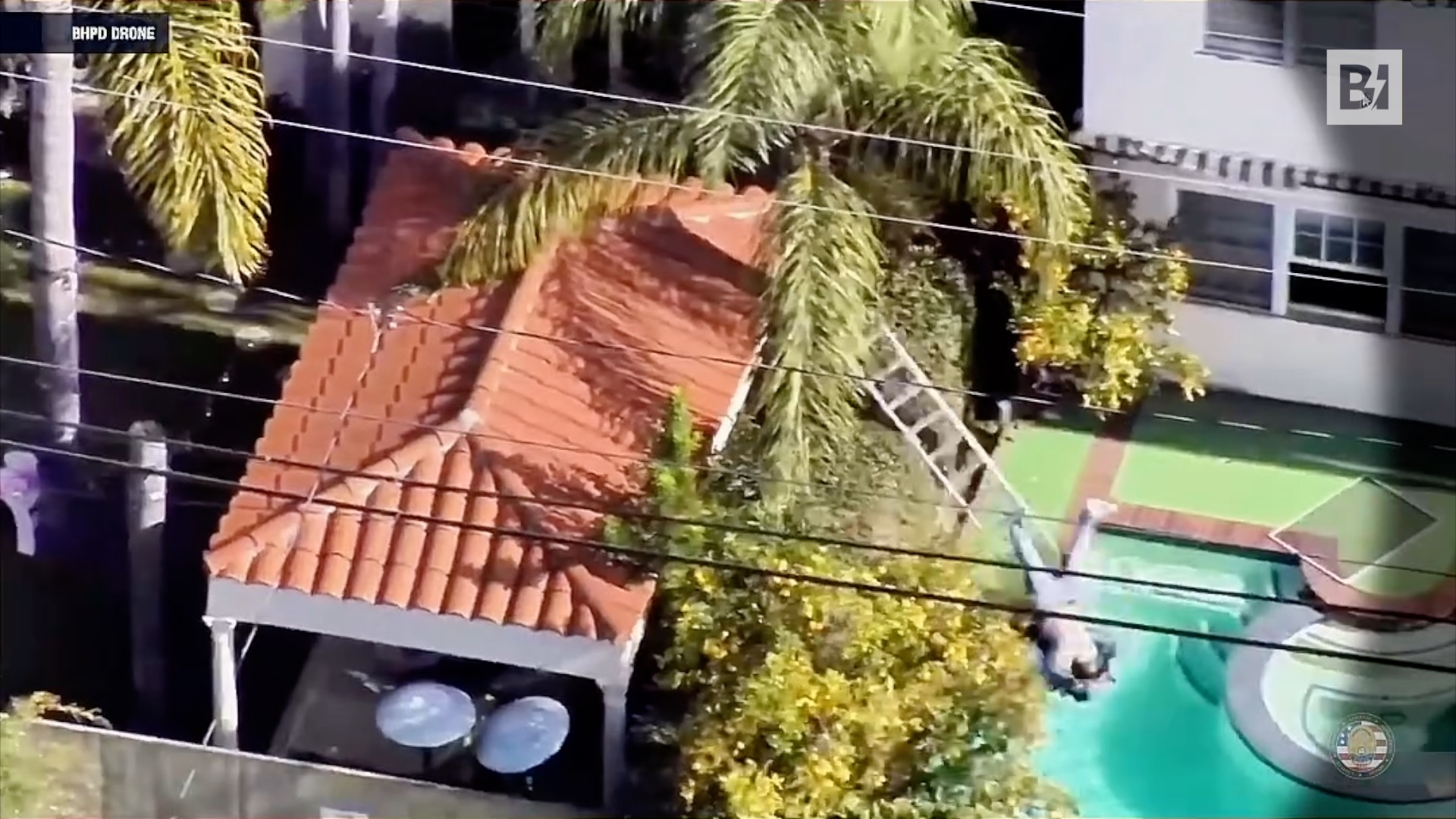 El ladrón es torpe y la fuga termina...