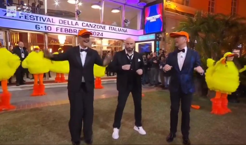 John Travolta, Kontroverse in Sanremo 2024: Zensur des Rai-Videos und Gütesiegel mit versteckter Werbung