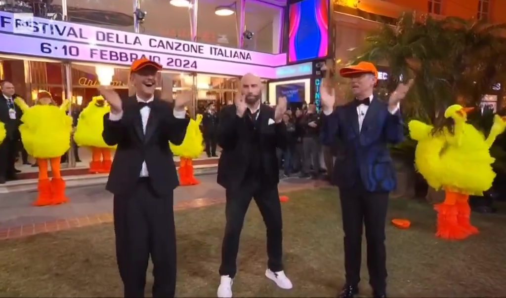 John Travolta, polémica en San Remo 2024: censura del vídeo de la Rai y prestigio con publicidad oculta