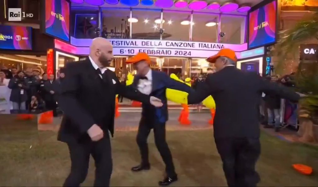 John Travolta, Kontroverse in Sanremo 2024: Zensur des Rai-Videos und Gütesiegel mit versteckter Werbung