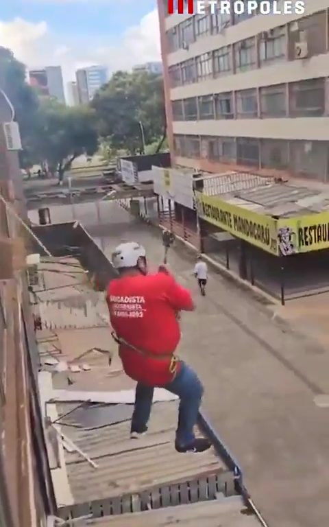 Accidents de téléphérique pendant un cours de sauvetage : vidéo choquante