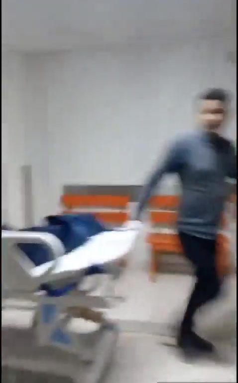 Joven que se creía muerta despierta en una bolsa de la morgue: impactante video