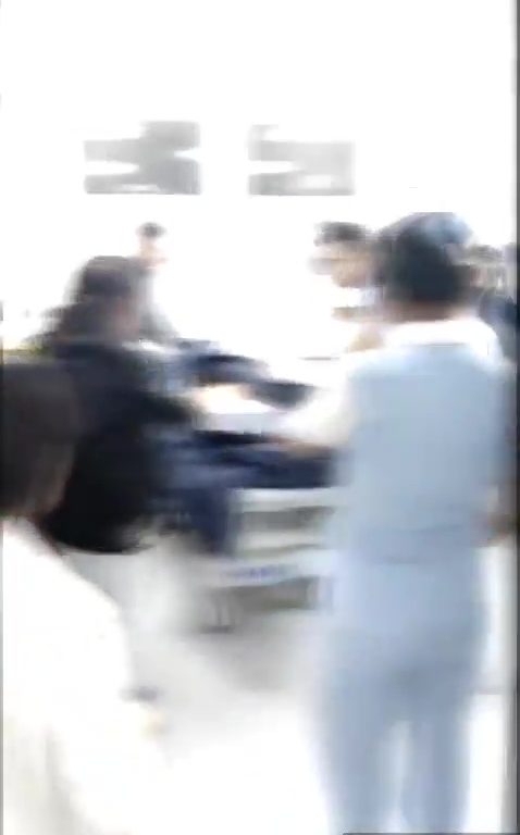 Joven que se creía muerta despierta en una bolsa de la morgue: impactante video