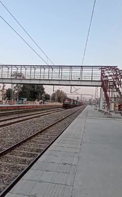 Un tren de mercancías fantasma recorre sin conductor 70 kilómetros a más de 100 km/h