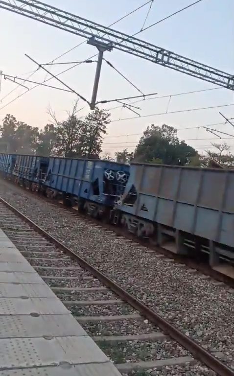 Un tren de mercancías fantasma recorre sin conductor 70 kilómetros a más de 100 km/h