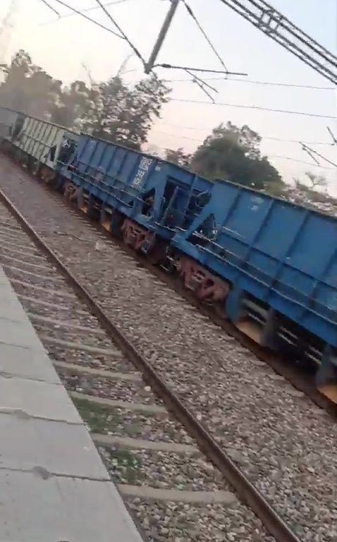 Un train de marchandises fantôme roule sans chauffeur sur 70 km à plus de 100 km/h