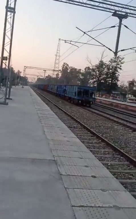 Un train de marchandises fantôme roule sans chauffeur sur 70 km à plus de 100 km/h