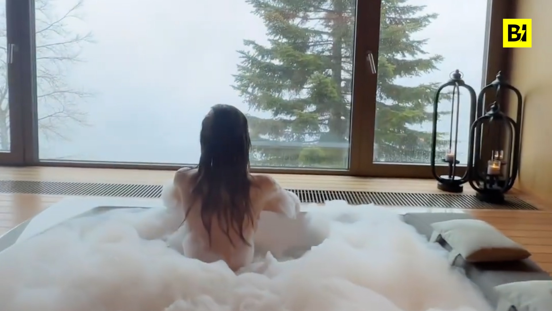 Ilary Blasi, festeggiamenti di lusso per il compleanno…