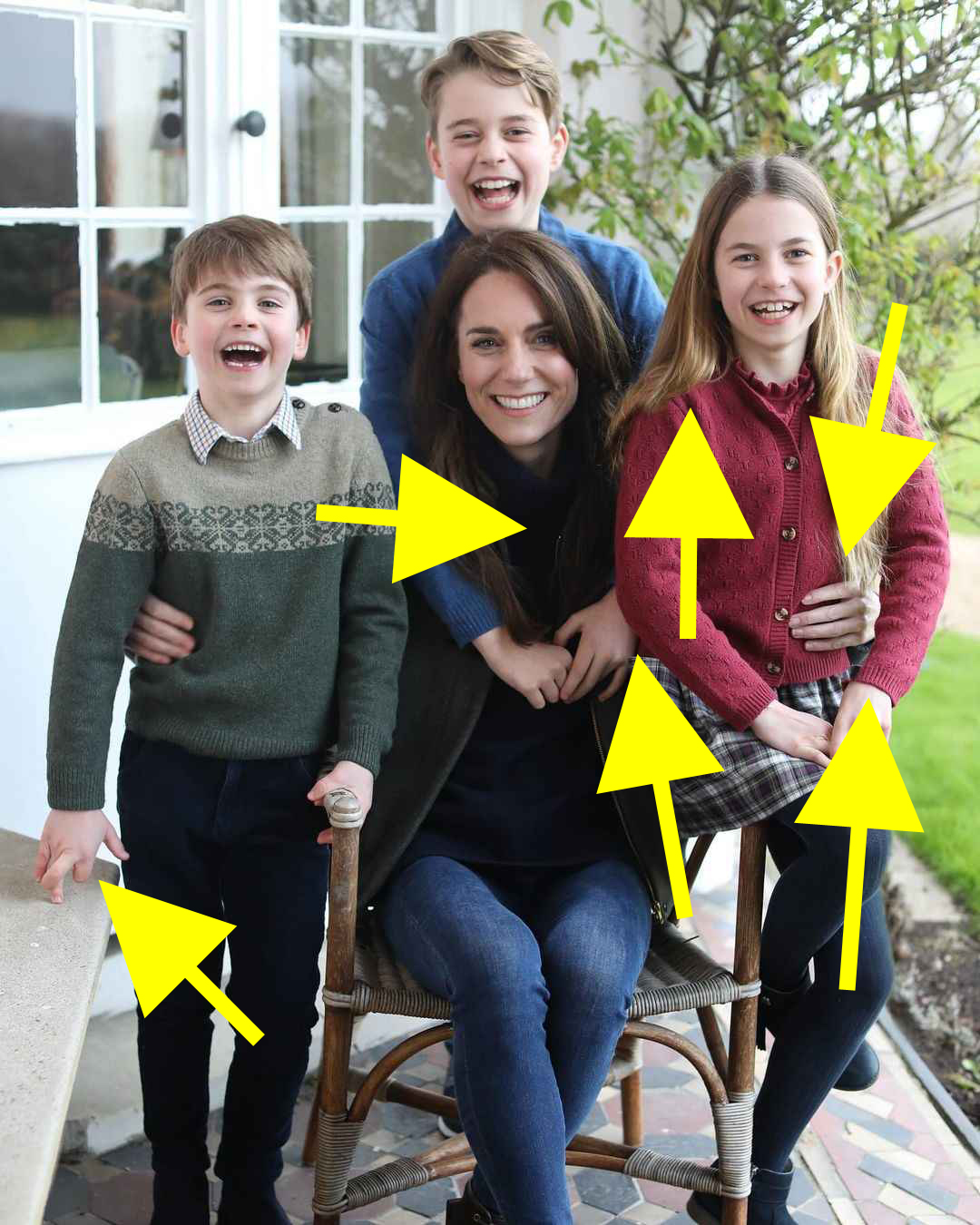 Kate Middleton scuse foto fake