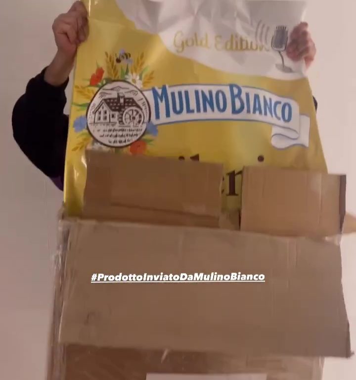 La furbata del Mulino Bianco, a Mahmood i "cileni ripieni di zucchero"